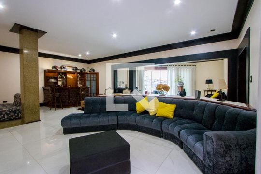 Sala de casa para alugar com 3 quartos, 373m² em Jardim Bela Vista, Santo André