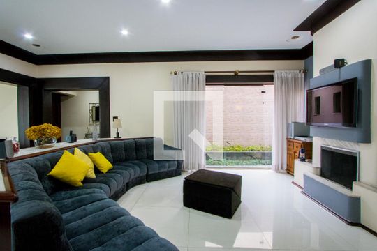 Sala de casa para alugar com 3 quartos, 373m² em Jardim Bela Vista, Santo André