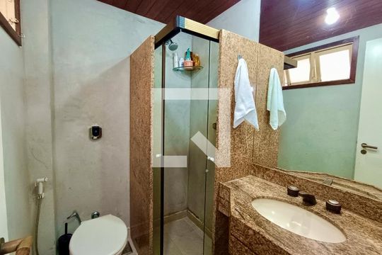 Suíte 1 banheiro de apartamento à venda com 2 quartos, 120m² em Ipanema, Rio de Janeiro