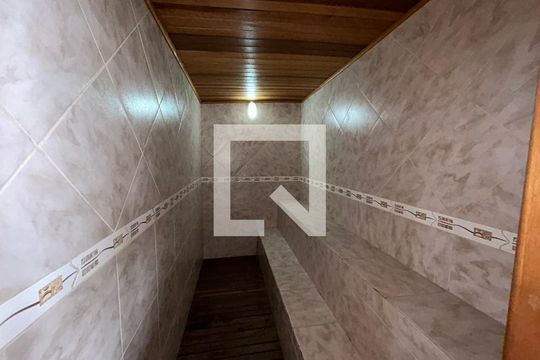 Sauna seca de casa para alugar com 3 quartos, 400m² em Marechal Hermes, Rio de Janeiro