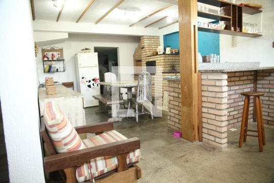 Área de convivência de casa à venda com 5 quartos, 300m² em Jardim Andrea Demarchi, São Bernardo do Campo