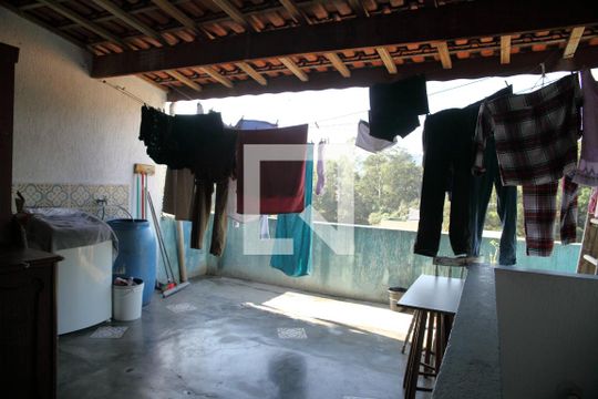 Área de Serviço de casa à venda com 5 quartos, 300m² em Jardim Andrea Demarchi, São Bernardo do Campo