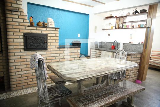 churrasqueira/forno/fogão a lenha de casa à venda com 5 quartos, 300m² em Jardim Andrea Demarchi, São Bernardo do Campo