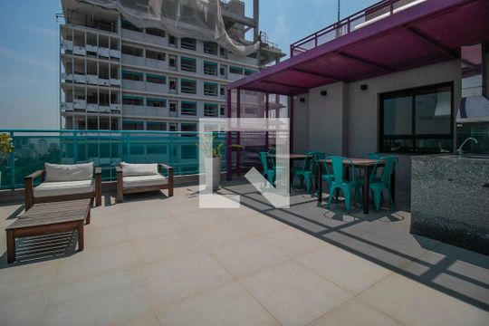 Área comum - Churrasqueira de kitnet/studio para alugar com 1 quarto, 24m² em Pinheiros, São Paulo