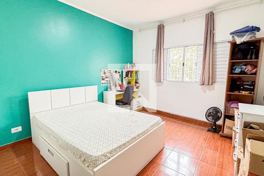 Quarto 1 de casa à venda com 3 quartos, 189m² em Parque Erasmo Assunção, Santo André