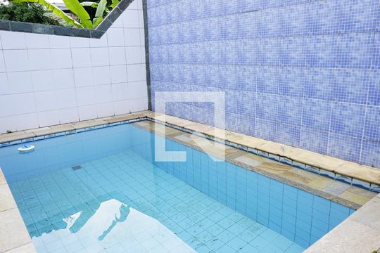Piscina de casa de condomínio à venda com 3 quartos, 150m² em Anil, Rio de Janeiro