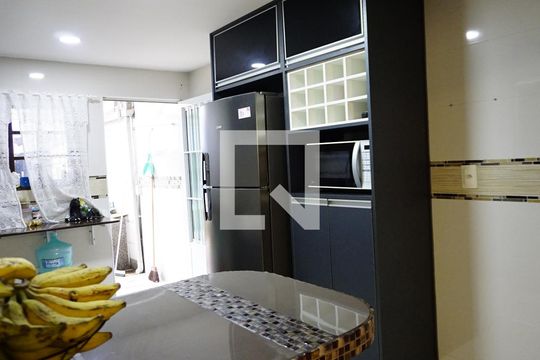 Cozinha de casa de condomínio à venda com 3 quartos, 150m² em Anil, Rio de Janeiro