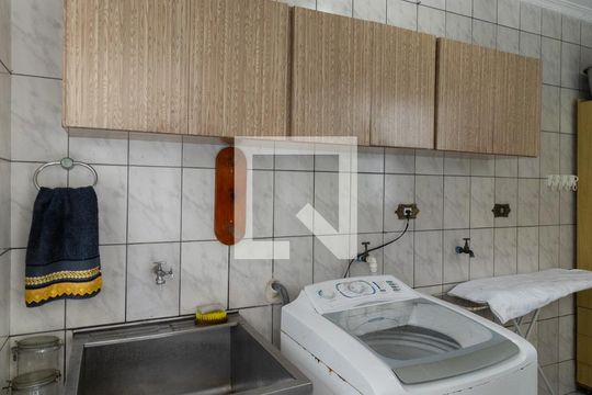 Área de Serviço de casa à venda com 2 quartos, 230m² em Vila Dalila, São Paulo