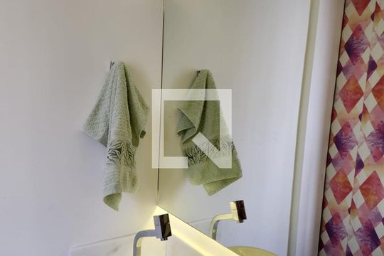 Lavabo de apartamento à venda com 2 quartos, 103m² em Brooklin Paulista, São Paulo