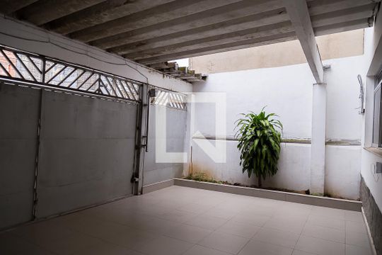 Garagem de casa à venda com 4 quartos, 180m² em Vila Santa Catarina, São Paulo