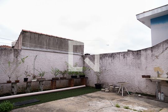 Quintal de casa à venda com 4 quartos, 180m² em Vila Santa Catarina, São Paulo