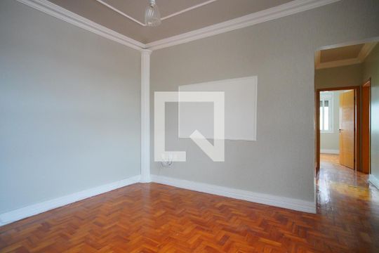 Sala de apartamento para alugar com 2 quartos, 67m² em Passo da Areia, Porto Alegre