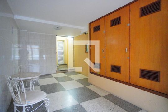 Área comum - Hall de apartamento à venda com 2 quartos, 67m² em Passo da Areia, Porto Alegre