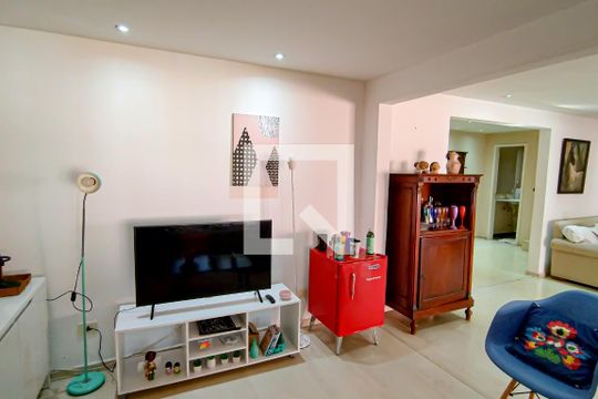 Casa à venda com 3 quartos, 360m² em Taquara, Rio de Janeiro
