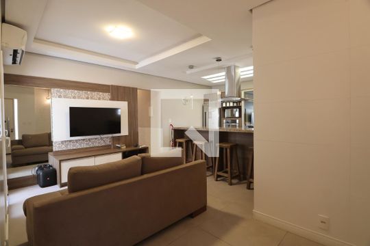 Sala de casa à venda com 3 quartos, 310m² em São José, Canoas