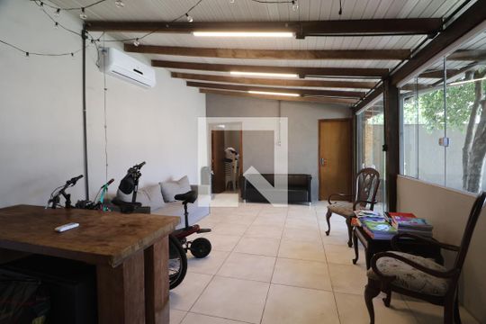 Área gourmet de casa à venda com 3 quartos, 310m² em São José, Canoas