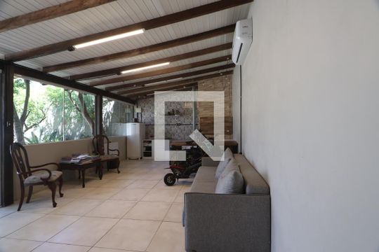 Área gourmet de casa para alugar com 3 quartos, 310m² em São José, Canoas