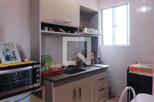 Cozinha de apartamento para alugar com 2 quartos, 52m² em Duque de Caxias, São Leopoldo