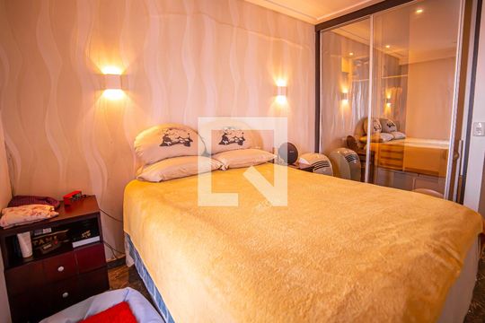 Suíte 1 de apartamento à venda com 3 quartos, 82m² em Vila Gumercindo, São Paulo