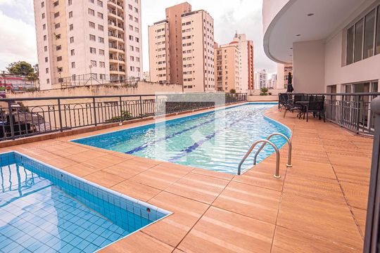Área comum de apartamento à venda com 3 quartos, 82m² em Vila Gumercindo, São Paulo