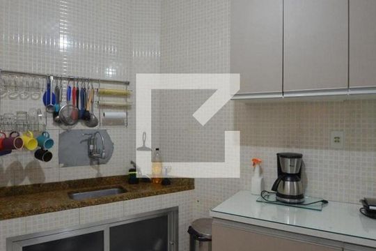 Cozinha de casa à venda com 3 quartos, 160m² em Vila Kosmos, Rio de Janeiro
