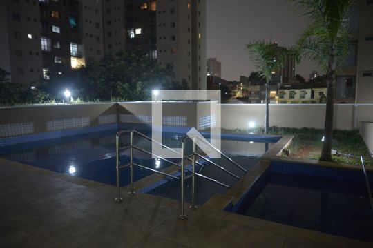 Área comum - Piscina de apartamento para alugar com 2 quartos, 56m² em Vila Floresta, Santo André