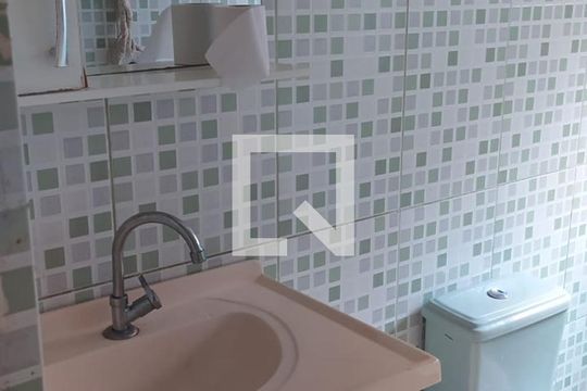 Banheiro de casa à venda com 4 quartos, 160m² em Tropical, Contagem