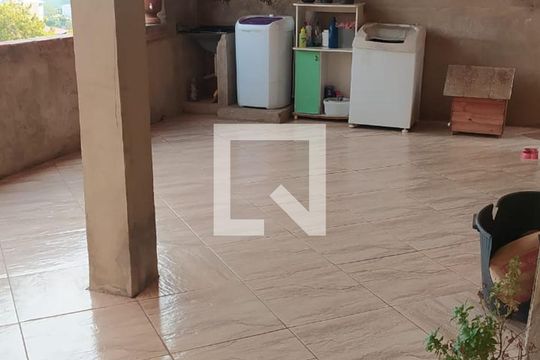 Sacada de casa à venda com 4 quartos, 160m² em Tropical, Contagem