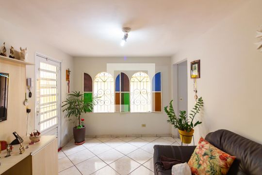 Casa à venda com 2 quartos, 147m² em Km 18, Osasco