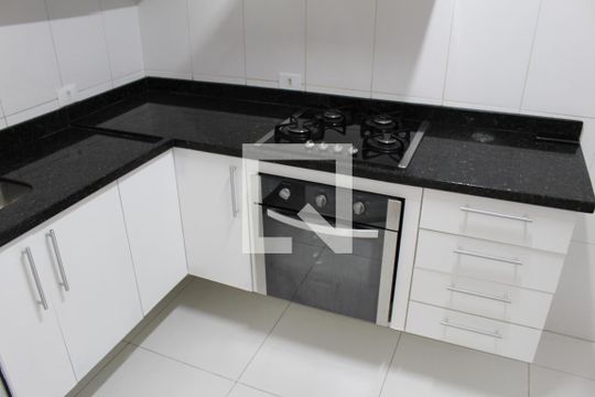 Cozinha  de casa de condomínio à venda com 2 quartos, 47m² em Chácara Belenzinho, São Paulo