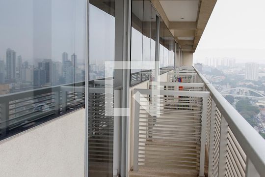 Sacada de apartamento para alugar com 2 quartos, 52m² em Centro, Osasco
