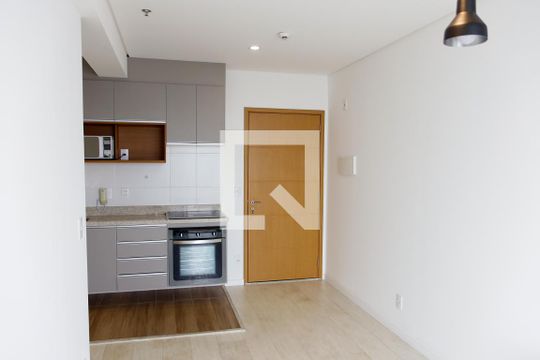 sala de apartamento para alugar com 2 quartos, 52m² em Centro, Osasco