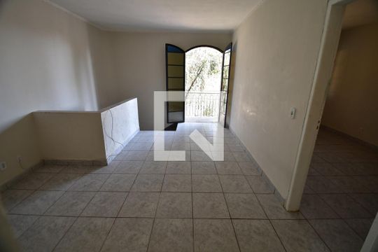 Sala 2 de casa à venda com 6 quartos, 325m² em Conjunto Habitacional Vila Santana (sousas), Campinas