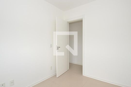 Quarto 1 de apartamento à venda com 3 quartos, 65m² em Humaitá, Porto Alegre