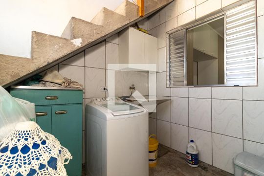 Área de Serviço Casa 1 de casa à venda com 2 quartos, 200m² em Jardim das Palmas, São Paulo