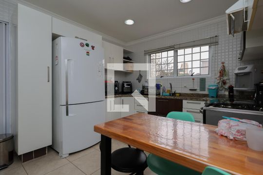 Cozinha de casa à venda com 3 quartos, 262m² em Santa Teresinha, São Paulo