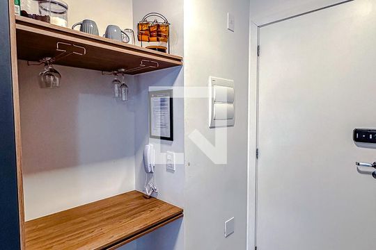 Cozinha de apartamento à venda com 1 quarto, 27m² em Liberdade, São Paulo