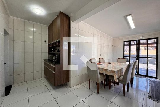 Cozinha de apartamento à venda com 2 quartos, 100m² em Vila Camilópolis, Santo André