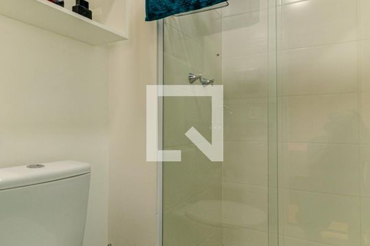 Banheiro de kitnet/studio para alugar com 1 quarto, 31m² em Campos Elíseos, São Paulo
