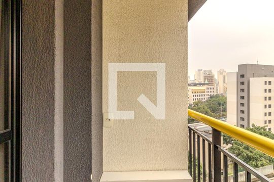 Varanda de kitnet/studio para alugar com 1 quarto, 31m² em Campos Elíseos, São Paulo