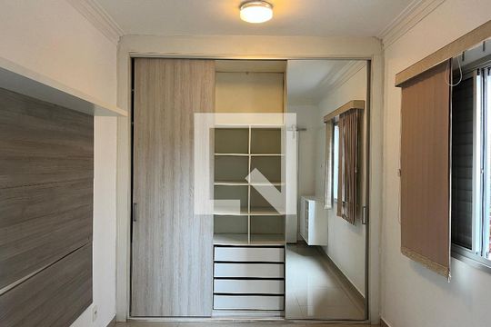 Suíte de apartamento à venda com 1 quarto, 56m² em Lapa de Baixo, São Paulo
