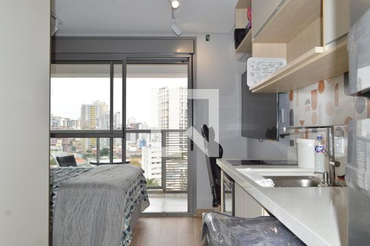 Cozinha de apartamento para alugar com 1 quarto, 32m² em Vila Mariana, São Paulo