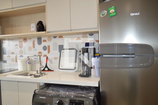 Cozinha de apartamento para alugar com 1 quarto, 32m² em Vila Mariana, São Paulo