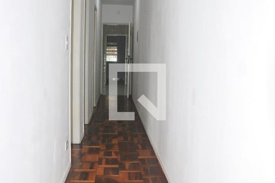 Corredor de casa para alugar com 3 quartos, 150m² em Chácara São João, São Paulo