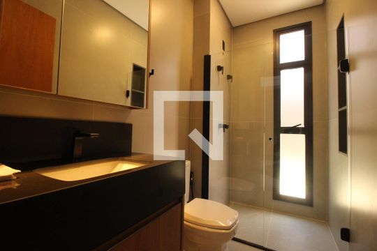 Banheiro de casa de condomínio à venda com 4 quartos, 494m² em Alphaville, Nova Lima