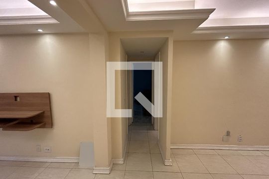 Corredor de apartamento à venda com 2 quartos, 130m² em Méier, Rio de Janeiro