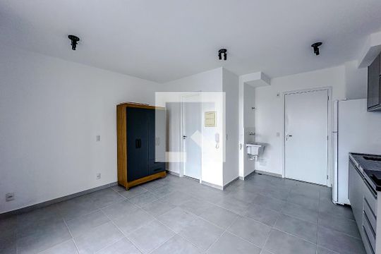 Sala/Quarto de kitnet/studio para alugar com 1 quarto, 28m² em Vila Mariana, São Paulo