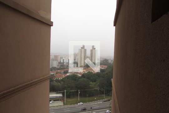 Área de Serviço - vista da janela de apartamento à venda com 3 quartos, 190m² em Jardim Arpoador, São Paulo