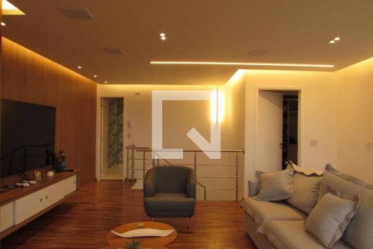 Home Theater de apartamento à venda com 3 quartos, 190m² em Jardim Arpoador, São Paulo