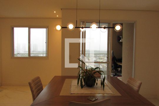 Sala de Jantar e Tv de apartamento à venda com 3 quartos, 190m² em Jardim Arpoador, São Paulo